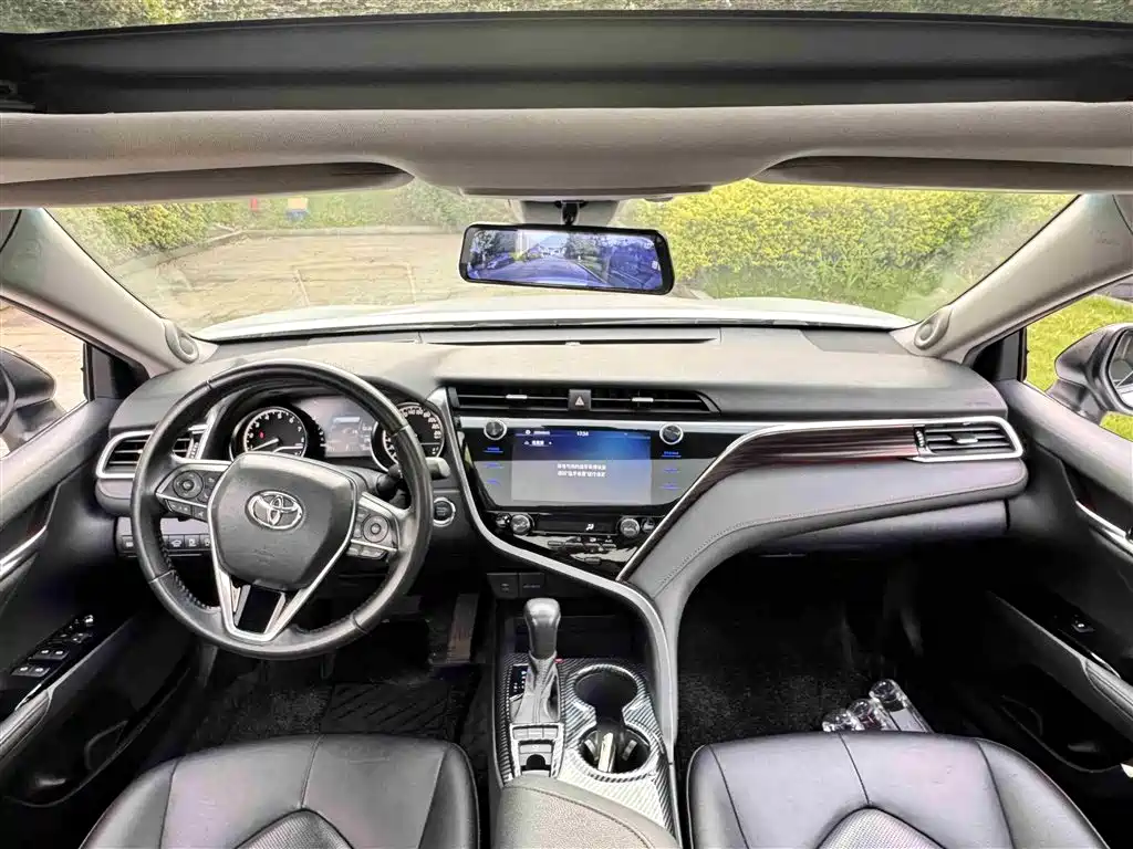 Toyota Camry 2019 2.5G Luxury Edition China VI фото 7