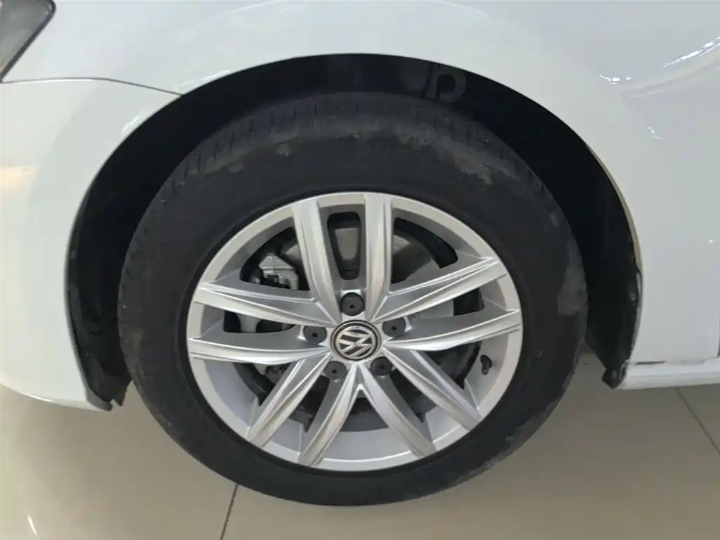 Volkswagen Golf 2018 1.6L Automatic Comfort фото 23