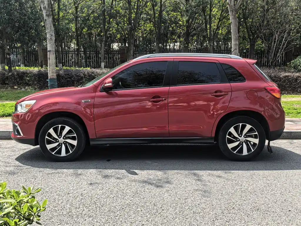 Mitsubishi ASX 2017 2016 2.0L CVT 2WD Navigation Edition
