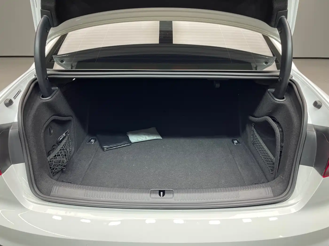 Audi A4L 2022 40 TFSI Luxury Dynamic фото 31