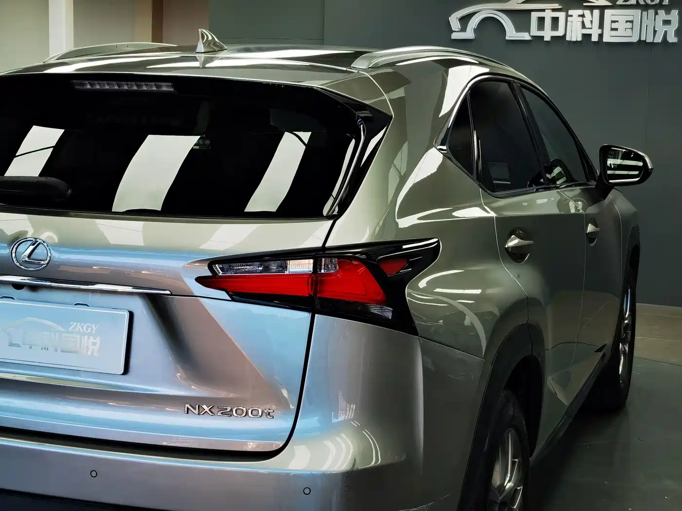 Фото 8 - Lexus NX
