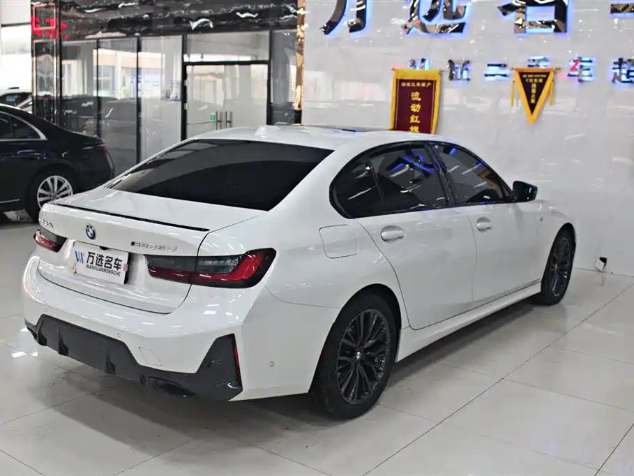 BMW 3 Series 2024 325Li M Sport Shadowline Package фото 16