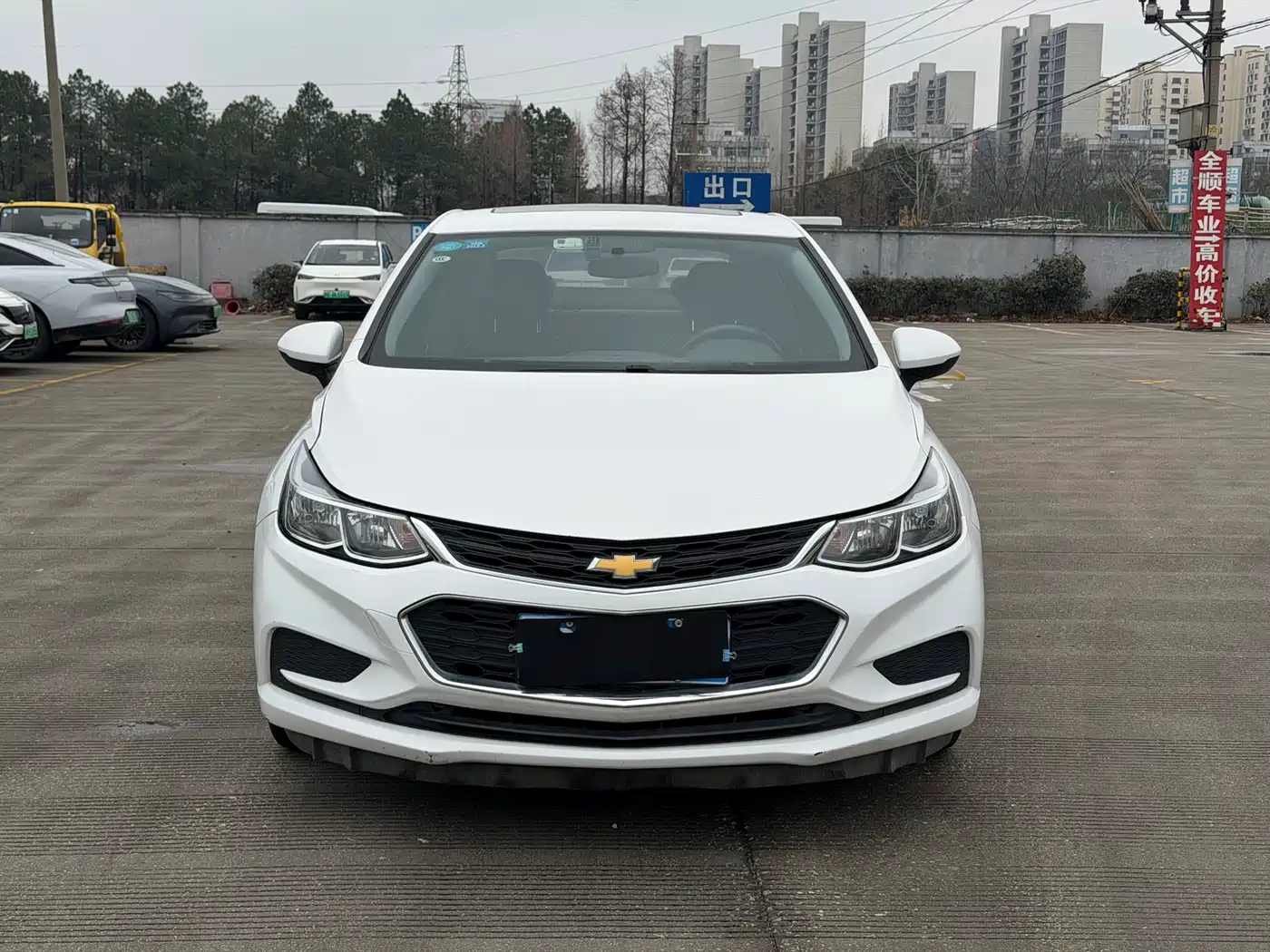 Chevrolet Cruze 2018 320 Automatic Pioneer Sunroof Edition фото 2