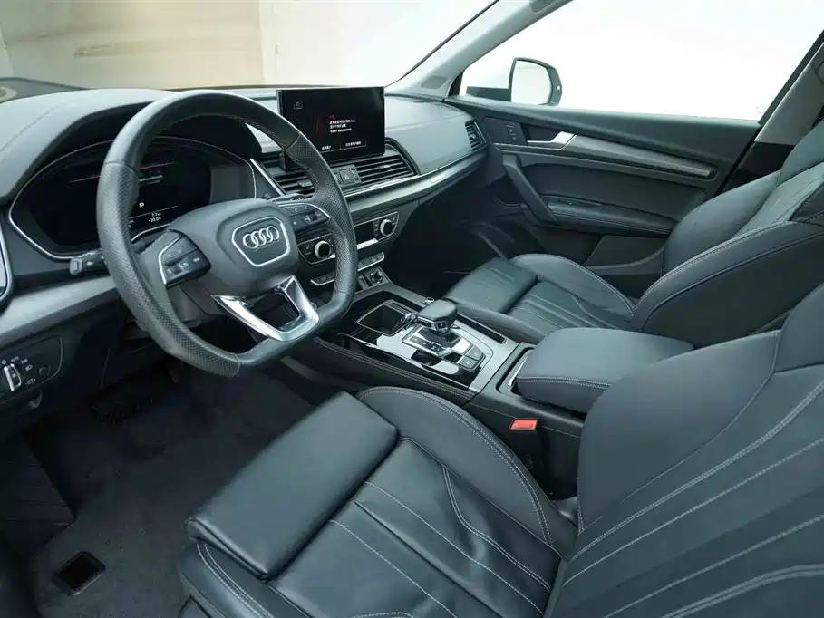 Audi Q5L 2022 45T Luxury Dynamic фото 10