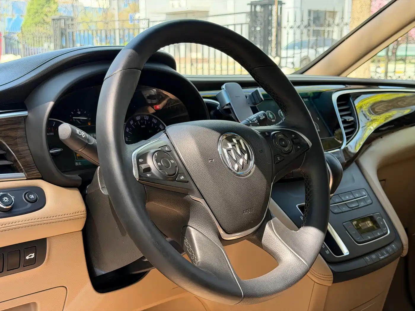 Buick GL8 2017 ES 28T Premium China V фото 7