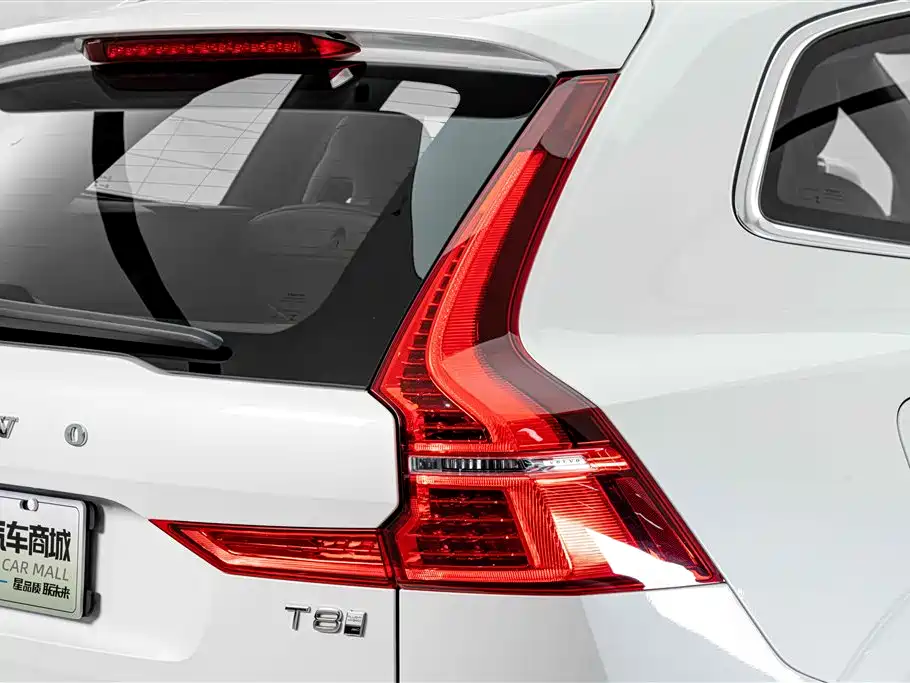 Volvo XC60 Plug-in Hybrid 2025 2025 Plug-in Hybrid Long Range AWD Zhiya Luxury Edition