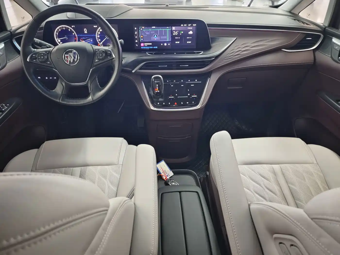 Фото 16 - Buick GL8