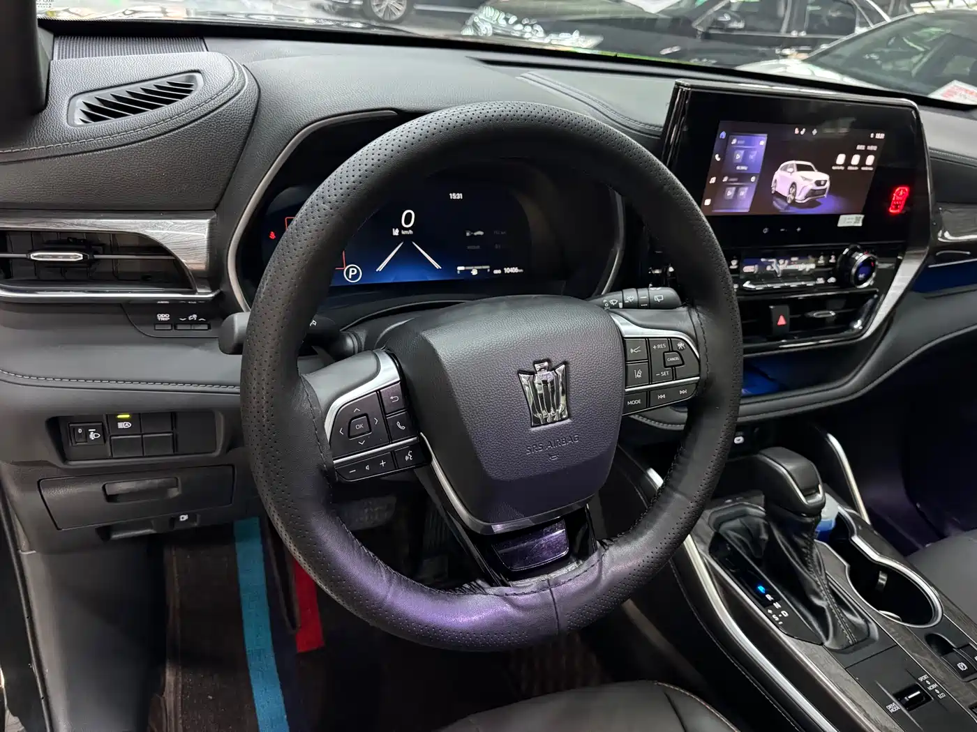 Toyota Crown Kluger 2024 2.5L HEV 4WD Luxury Edition фото 9