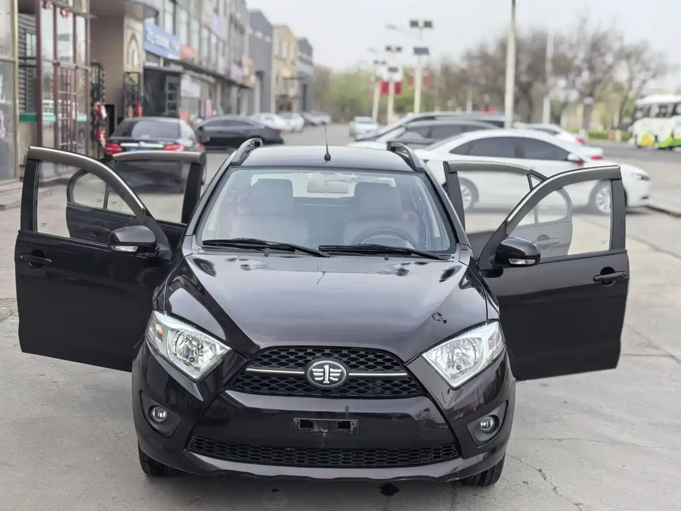 FAW Xiali N7 2013 2013 1.3L Manual Luxury