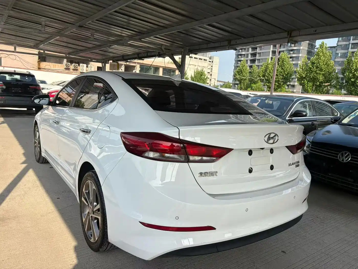 Hyundai Elantra 2016 Model 1.6L Automatic Smart Elite фото 8