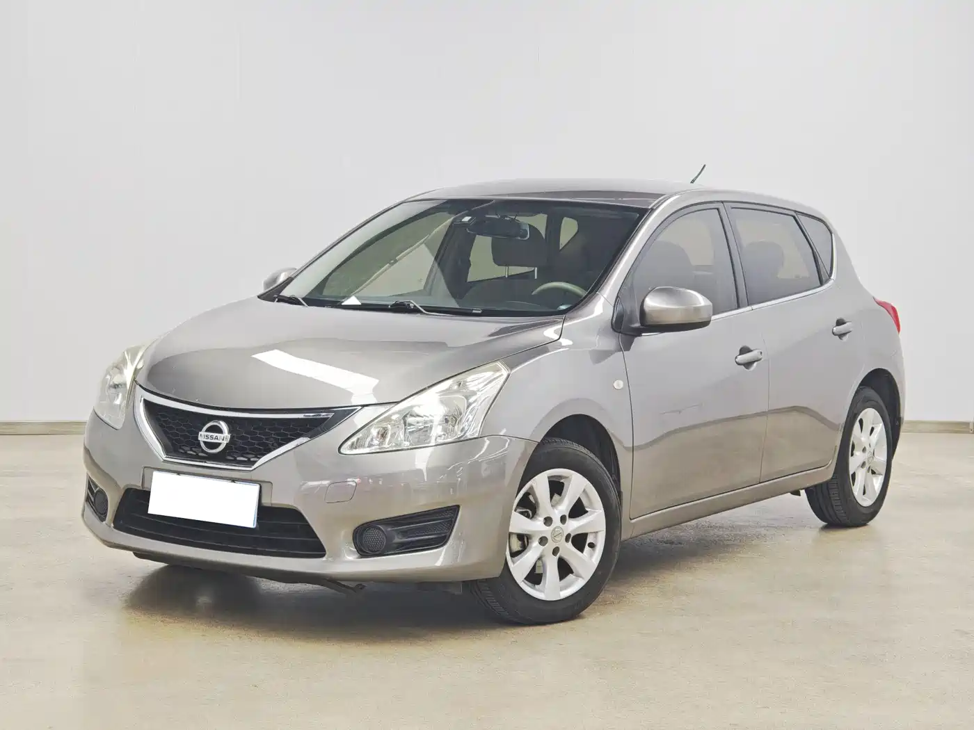 Nissan Tiida 2014 — пригон из Китая