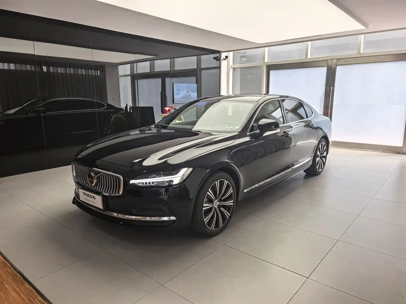 Volvo S90 2025 2025 B5 Zhiyuan Luxury Edition