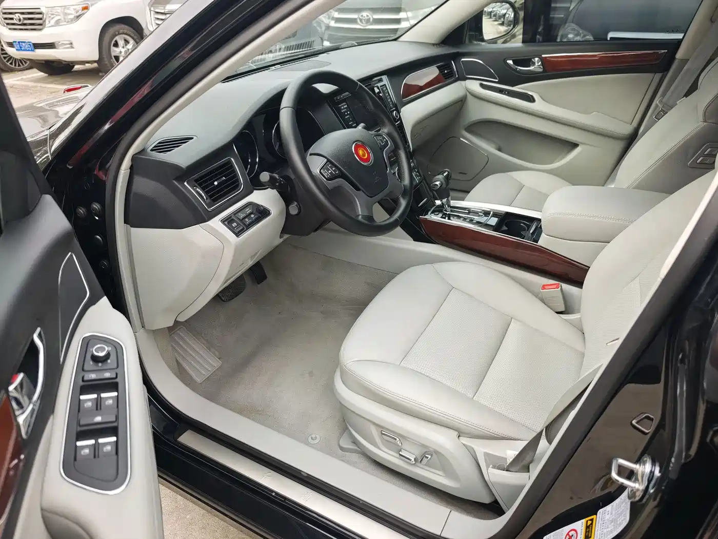Hongqi H7 2017 2015 2.0T Luxury