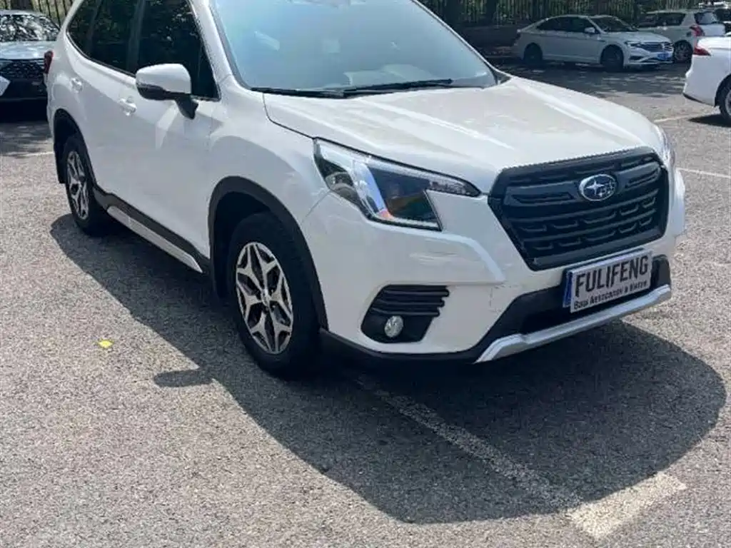 Subaru Forester 2022 2.0i AWD Luxury Edition фото 2
