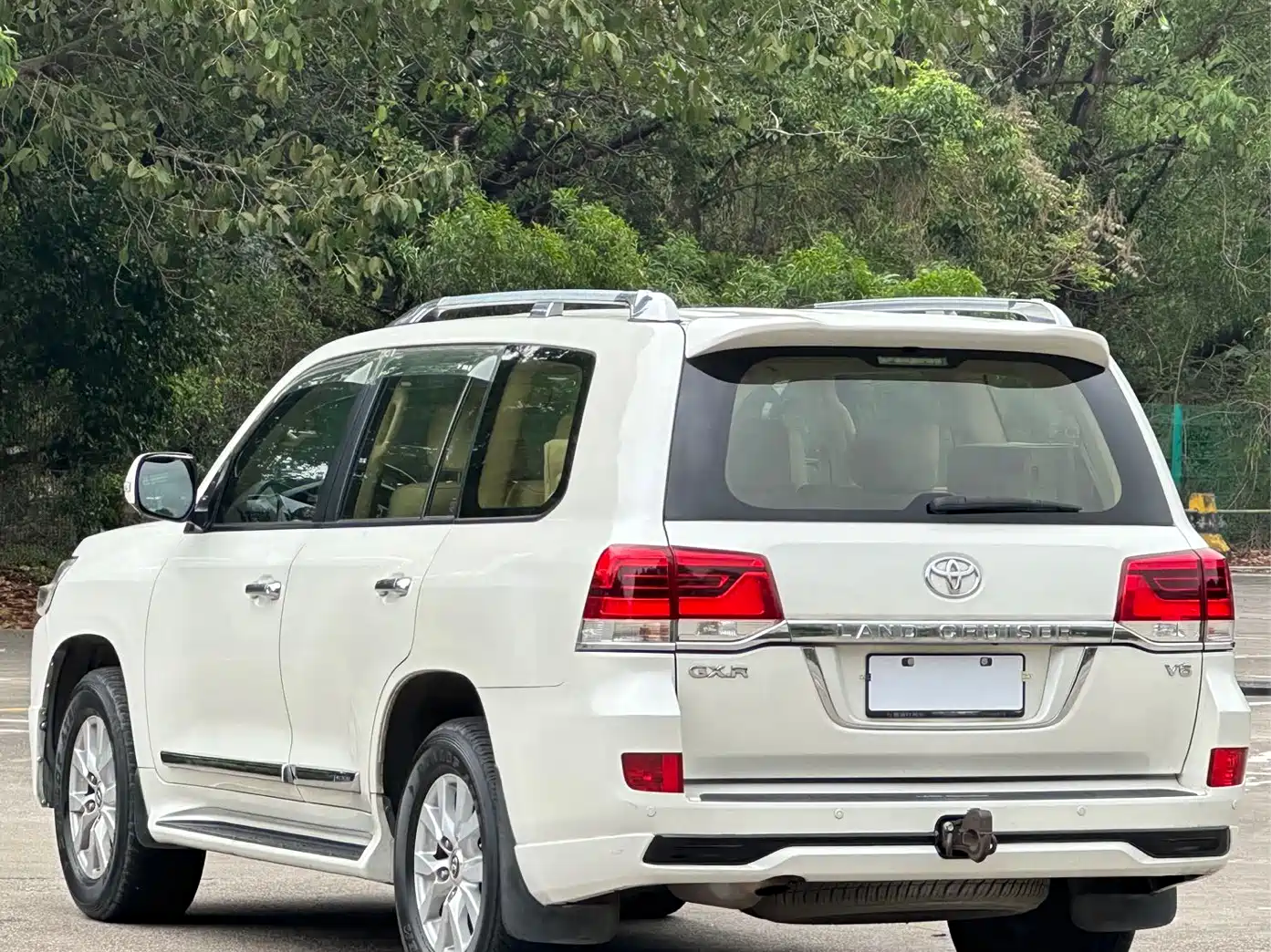 Toyota Land Cruiser (Import) 2017