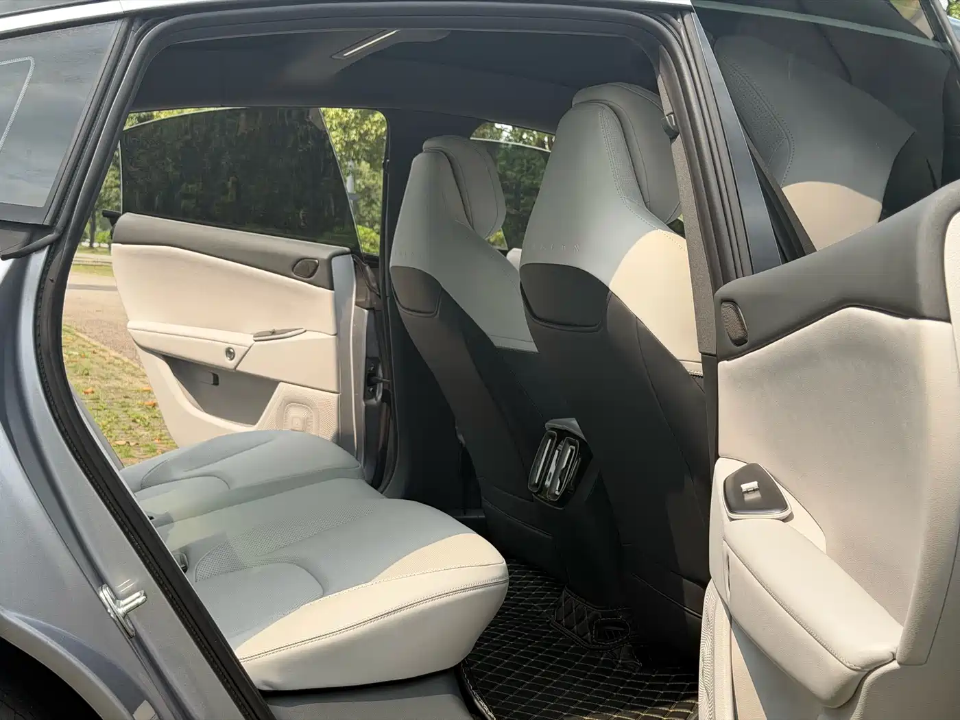 ARCFOX EXTREME FOX POLAR FOX ALPHA S5