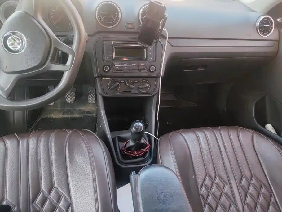 Volkswagen Jetta 2019 2019 Dream Edition 1.4L Manual Fashion