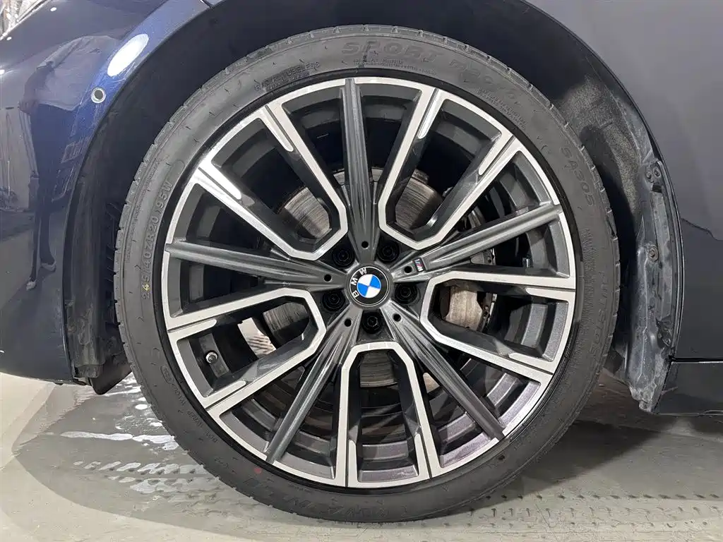 BMW 7 Series 2021 Model 740Li Leading M Sport Package фото 16