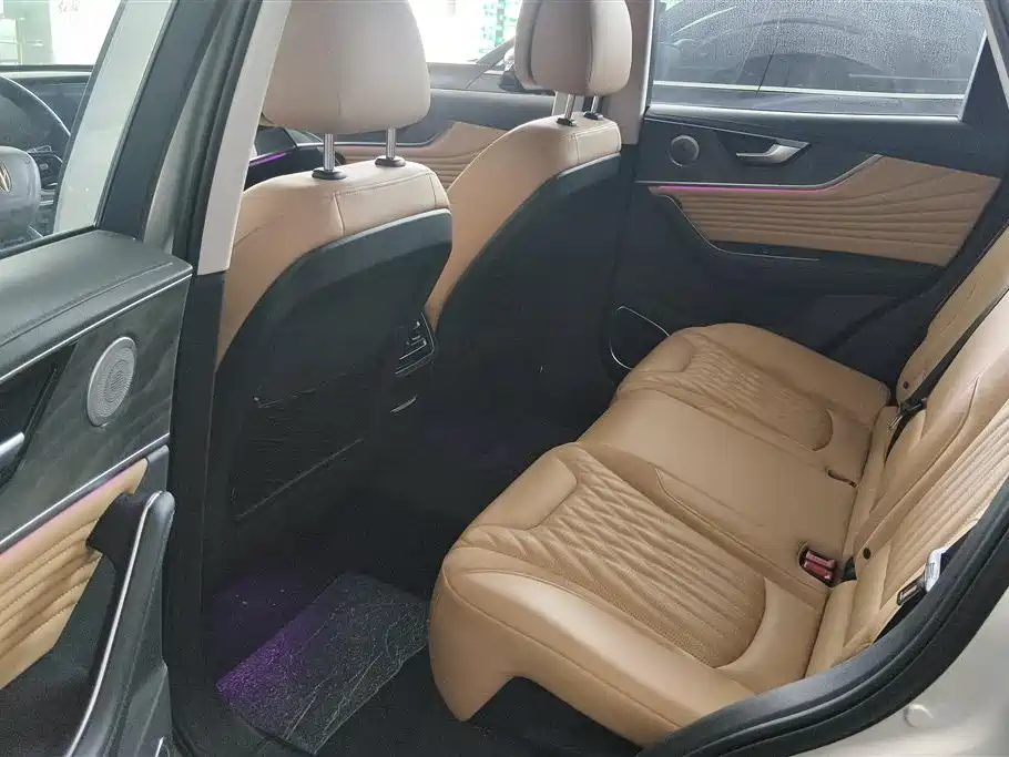 Hongqi HS5 2023 2.0T 4WD Flag Leader Pro фото 11