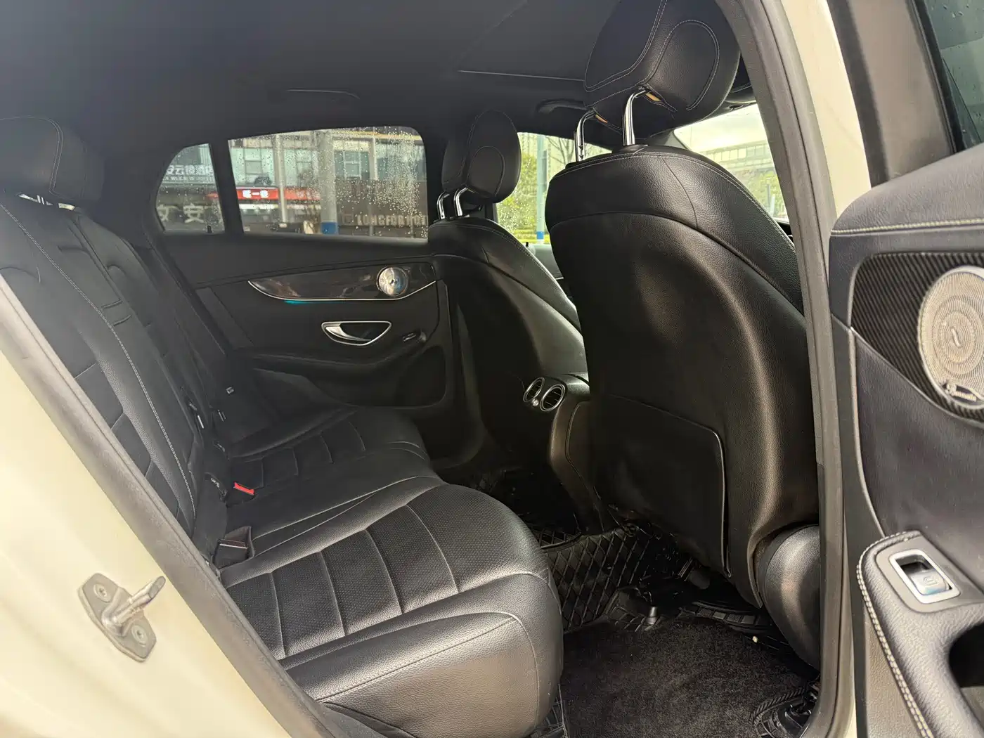 Mercedes-Benz GLC Coupe 2018 GLC 200 4MATIC Coupe SUV фото 9