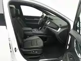Photo 23 - Cadillac XT5