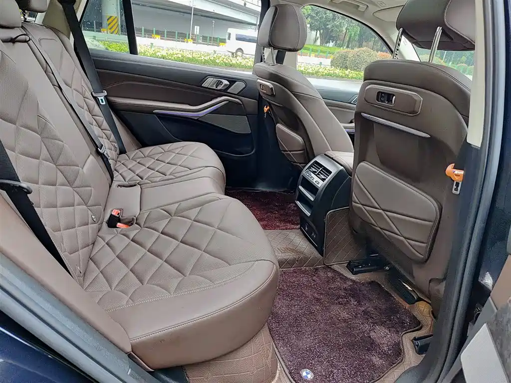 BMW X5 2023 xDrive 30Li Premium M Sport Package фото 11