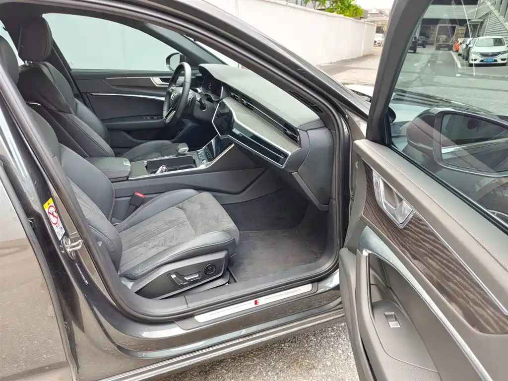 Audi A6L 2024 45 TFSI quattro Premium Dynamic фото 14