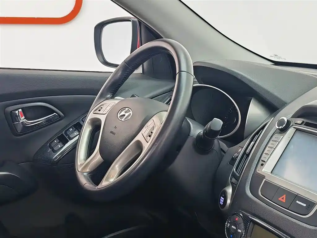Hyundai Beijing Hyundai ix35 2013 2.0L Auto 2WD Smart GLS China IV фото 22