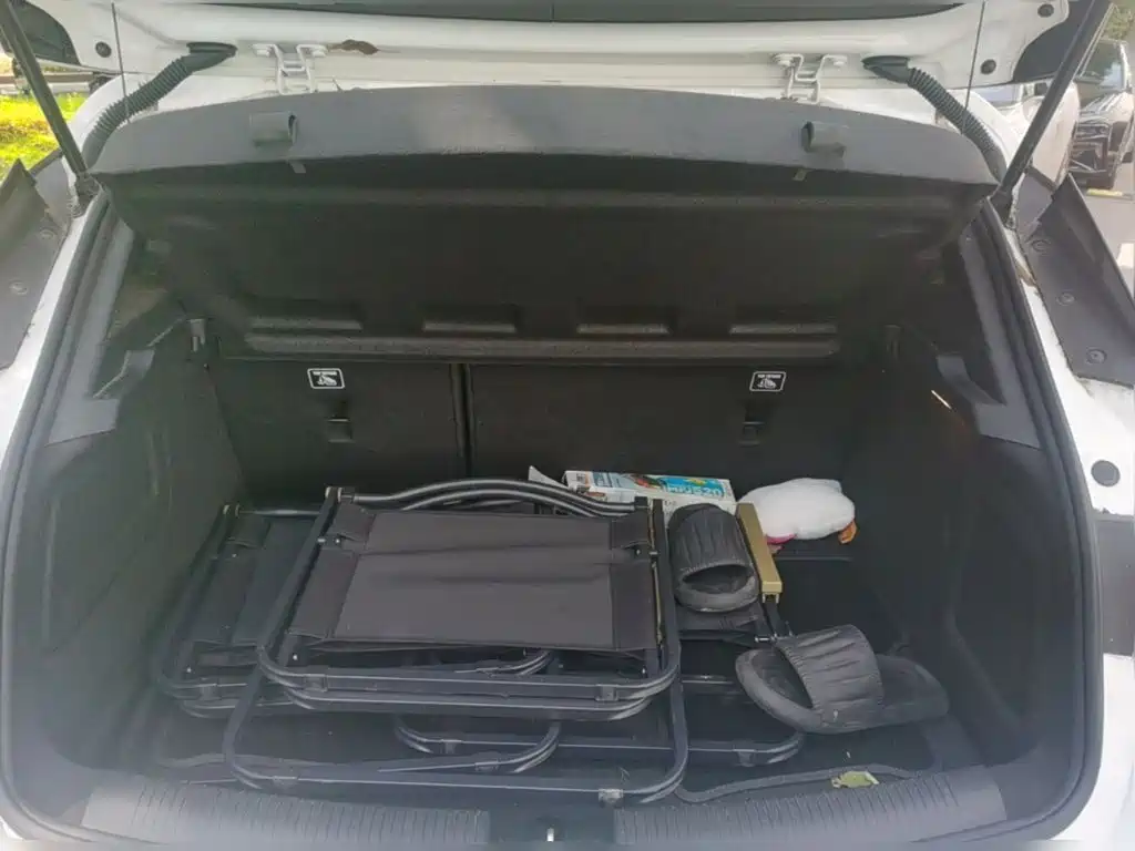Photo 10 - Buick Verano