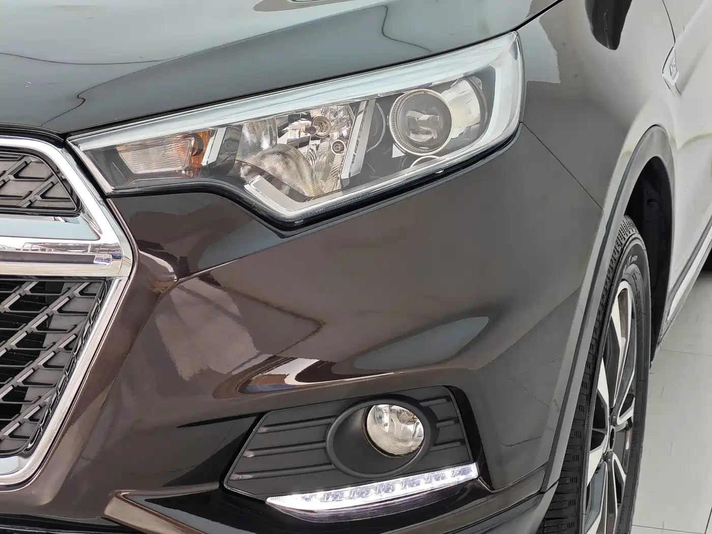 Dongfeng Fengdu MX5 2017 2016 2.0L Automatic Flagship Edition