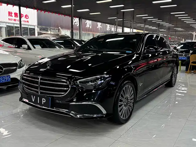Mercedes-Benz E-Class 2022