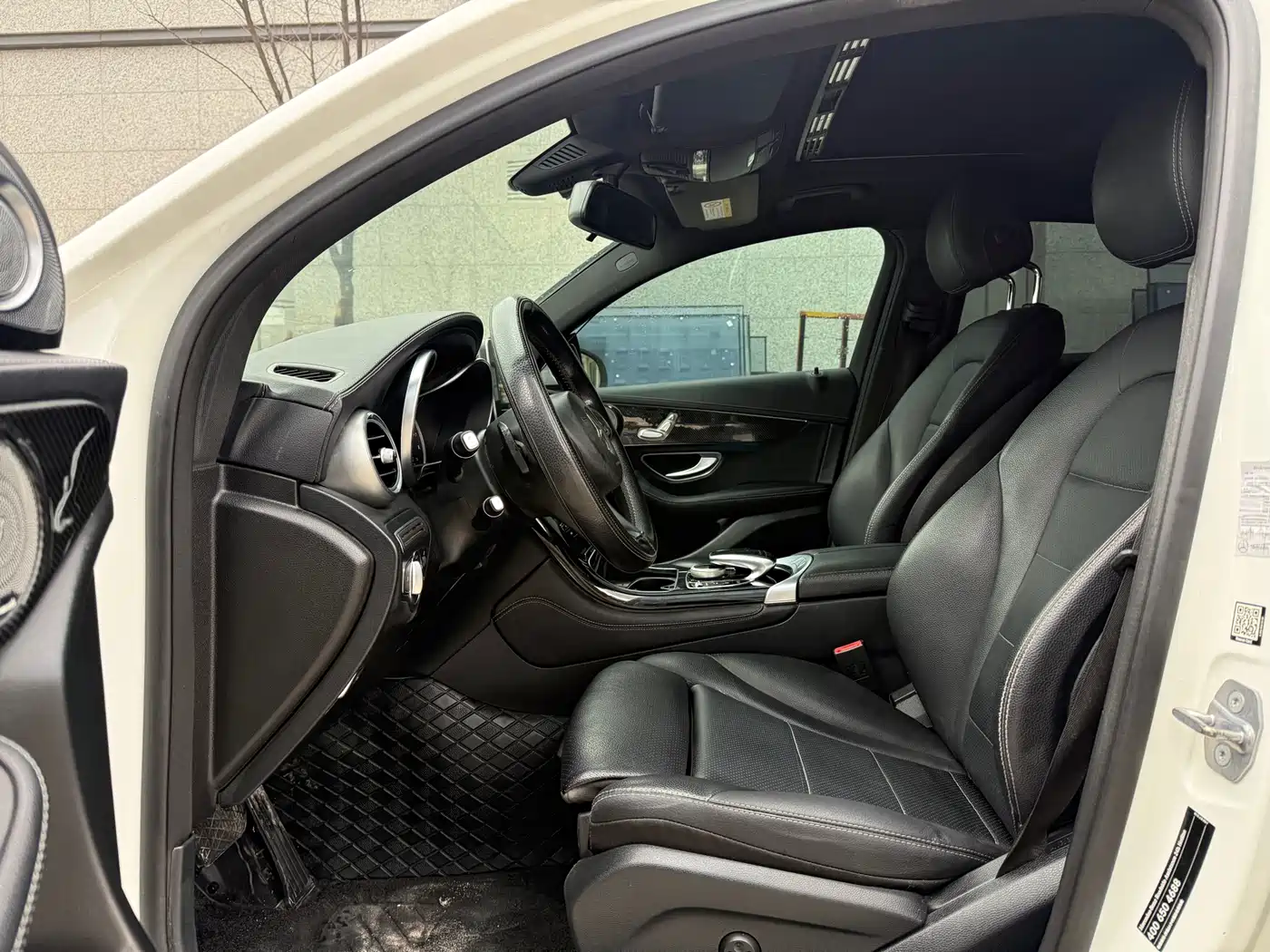 Mercedes-Benz GLC Coupe 2018 GLC 200 4MATIC Coupe SUV фото 4