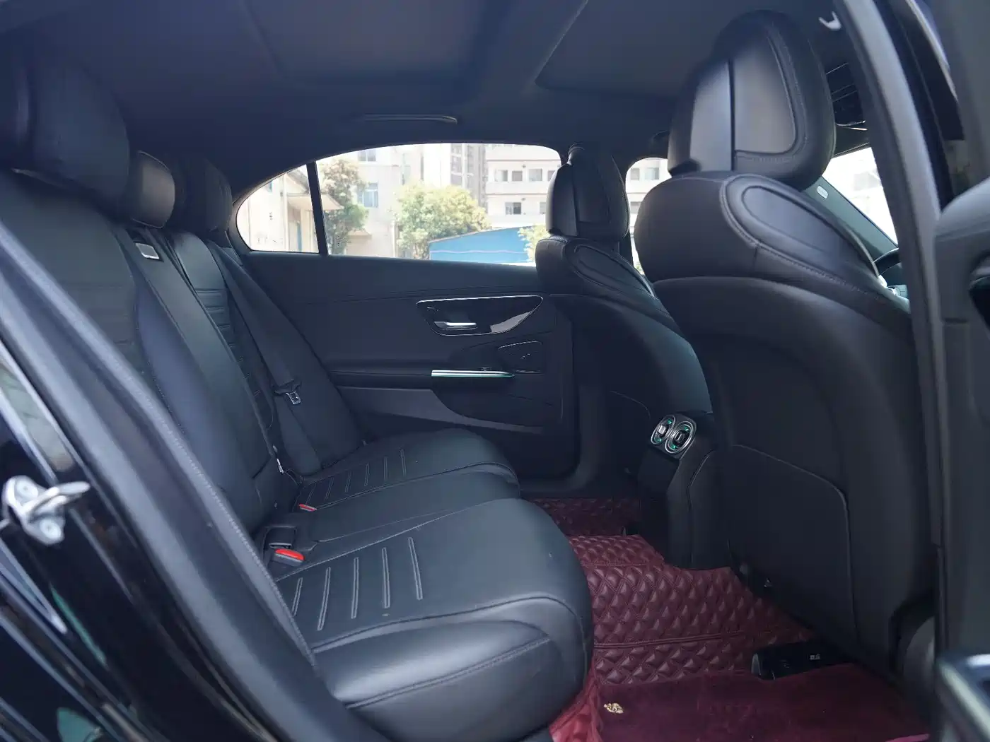 Mercedes-Benz C-Class 2022 C 260 L Sport Edition фото 4