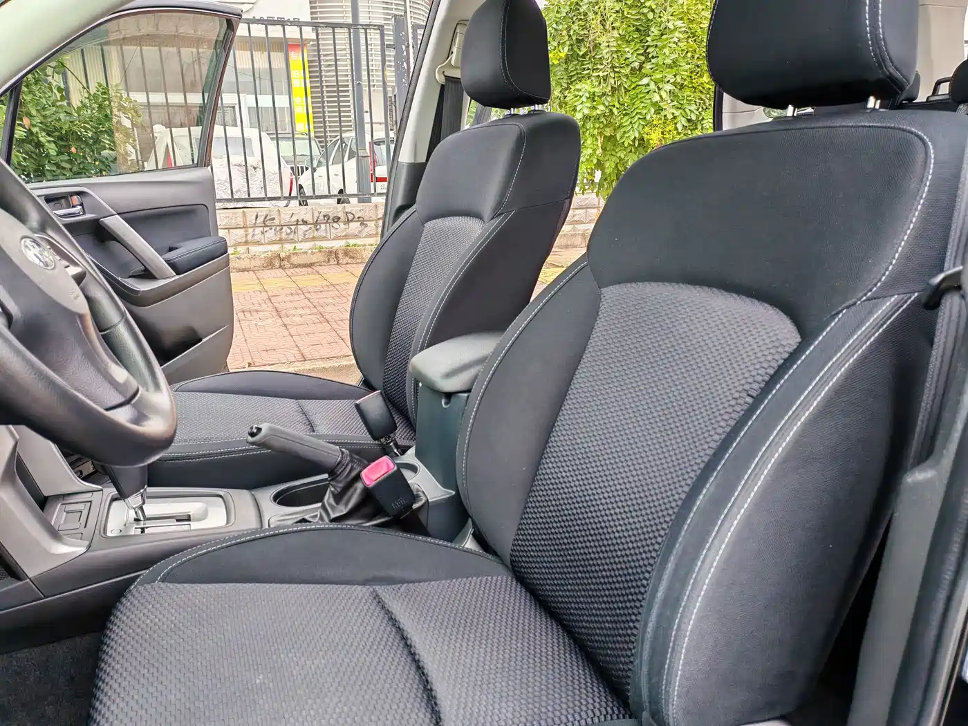 Subaru Forester 2014 2.0i Automatic Comfort Edition фото 10