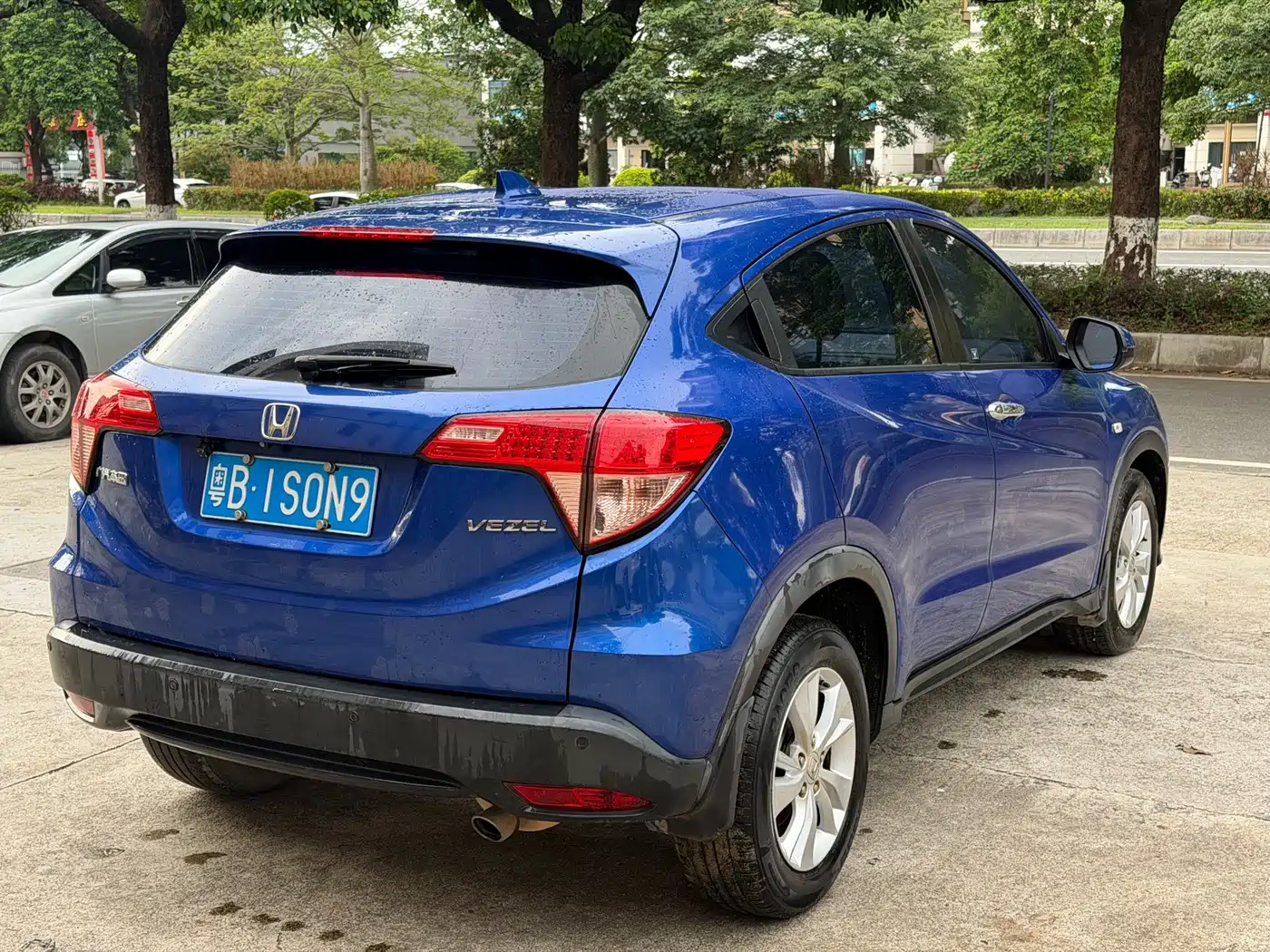 Honda Vezel 2015 2015 1.8L CVT FWD Elite