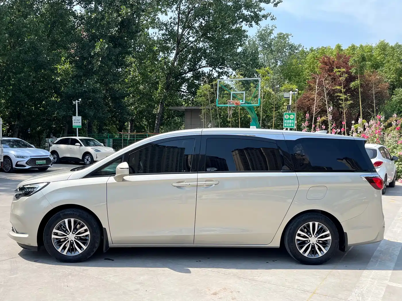 BUICK GL8