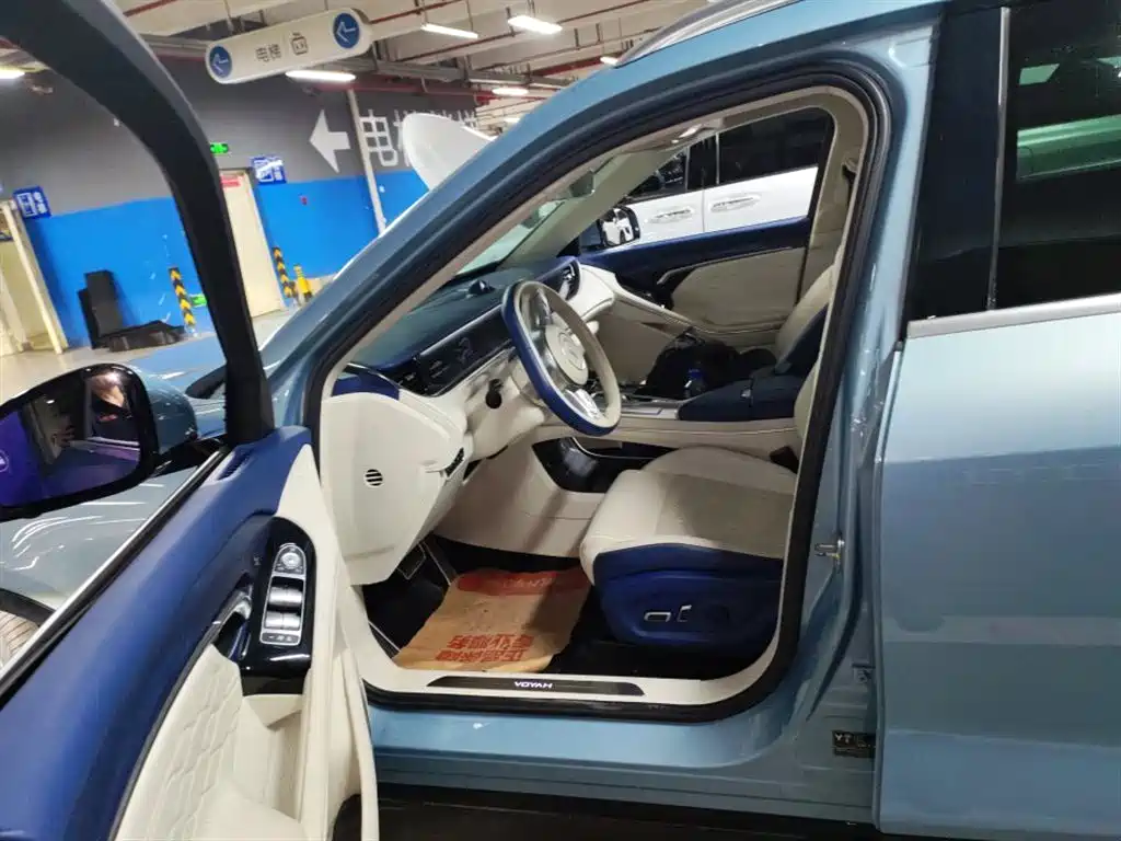Voyah Auto VOYAH FREE 2021 AWD Standard Range Extender Exclusive Luxury Package фото 6