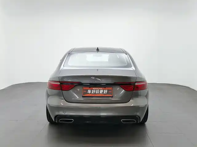 Jaguar XFL 2018 XFL 2.0T 250PS Luxury — фото 4
