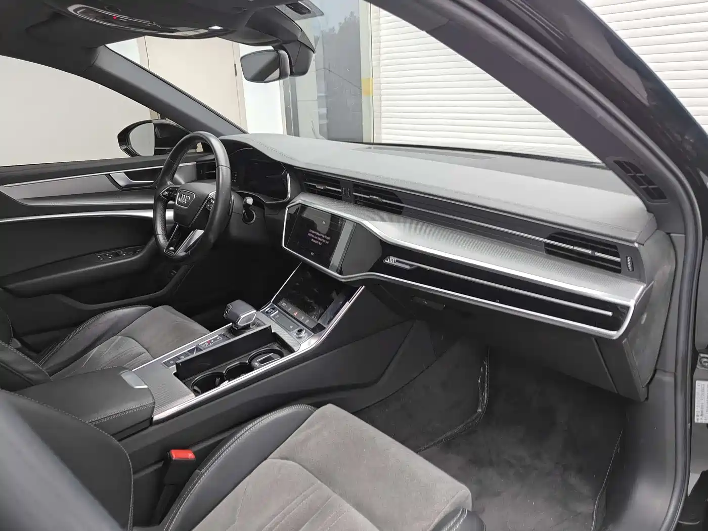 Audi A6L 2022 40 TFSI Luxury Dynamic фото 14