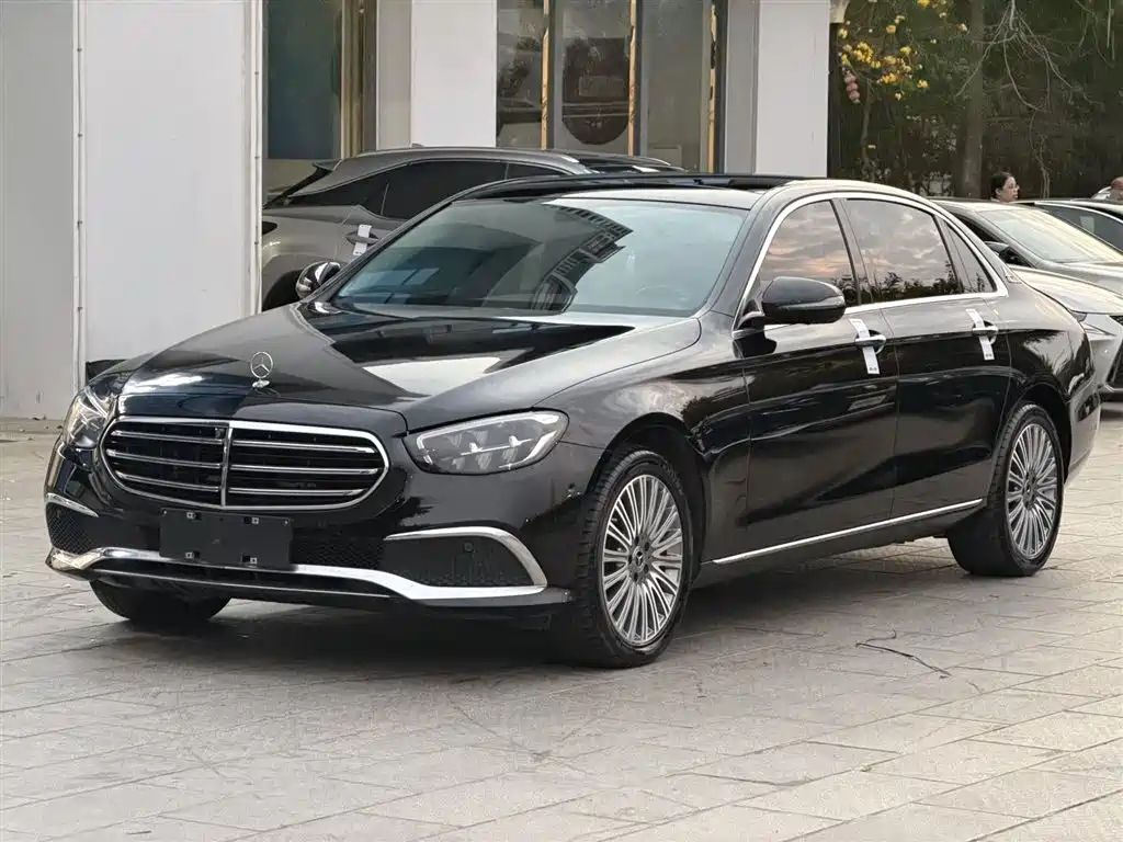  E CLASS