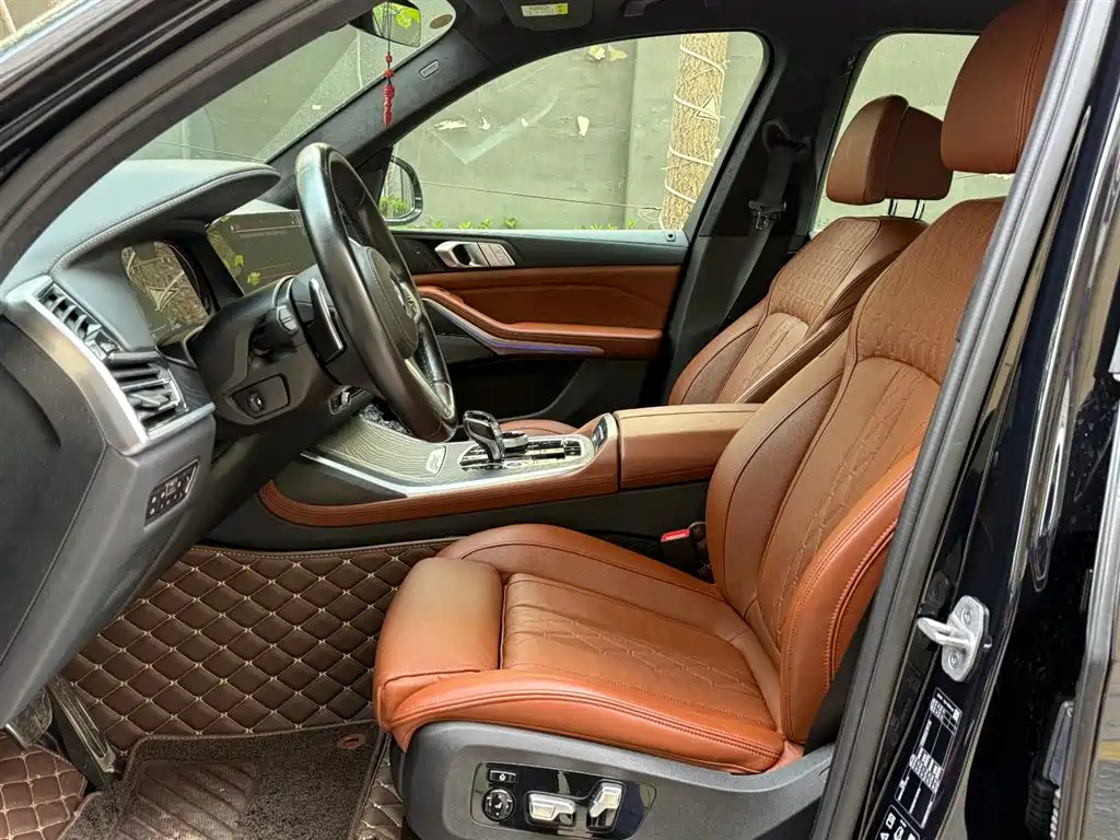 BMW X7 2021 xDrive40i Premium M Sport Package фото 6