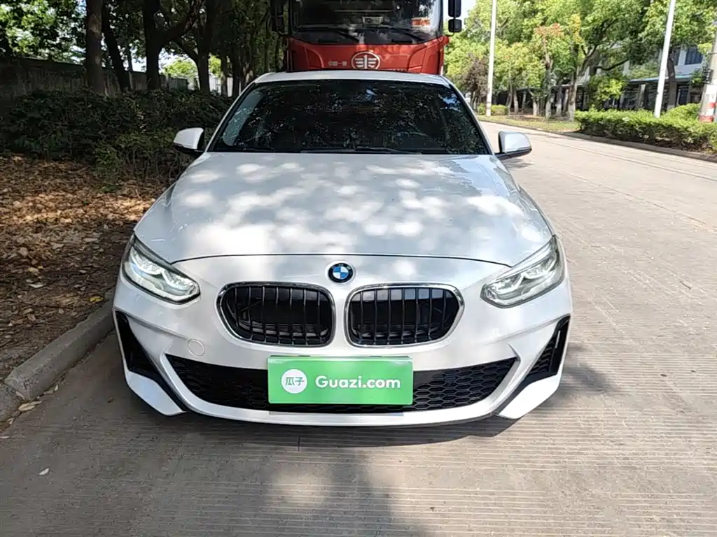 BMW 1 Series 2019 118i M Sport Package фото 3
