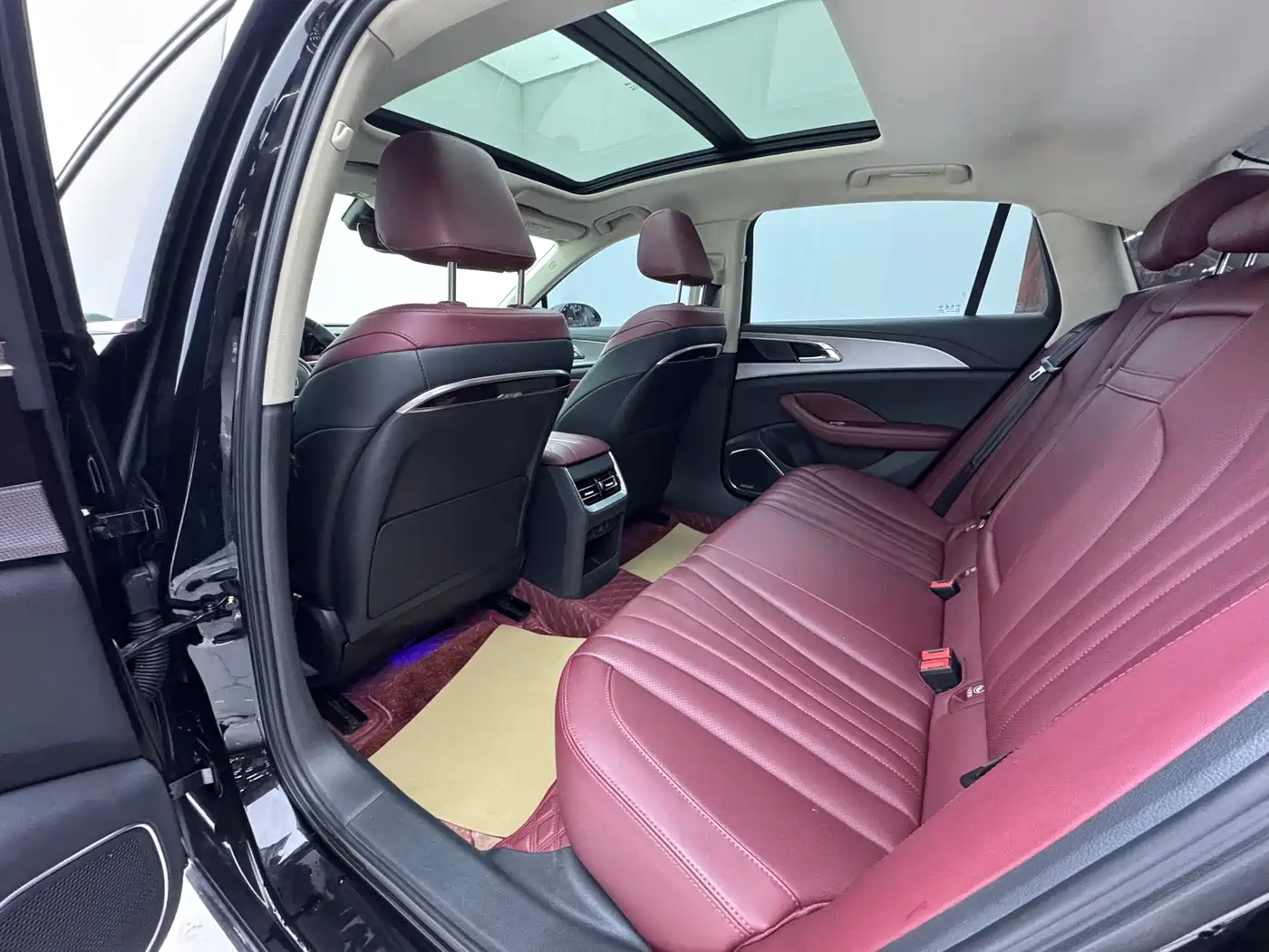 Hongqi H5 2023 2.0T Auto Smart Connect Flag Enjoy фото 10