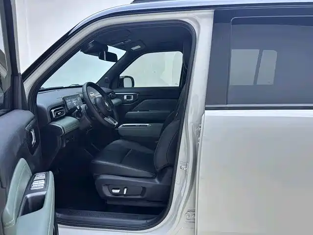 Photo 9 - Baojun Yueye Plus