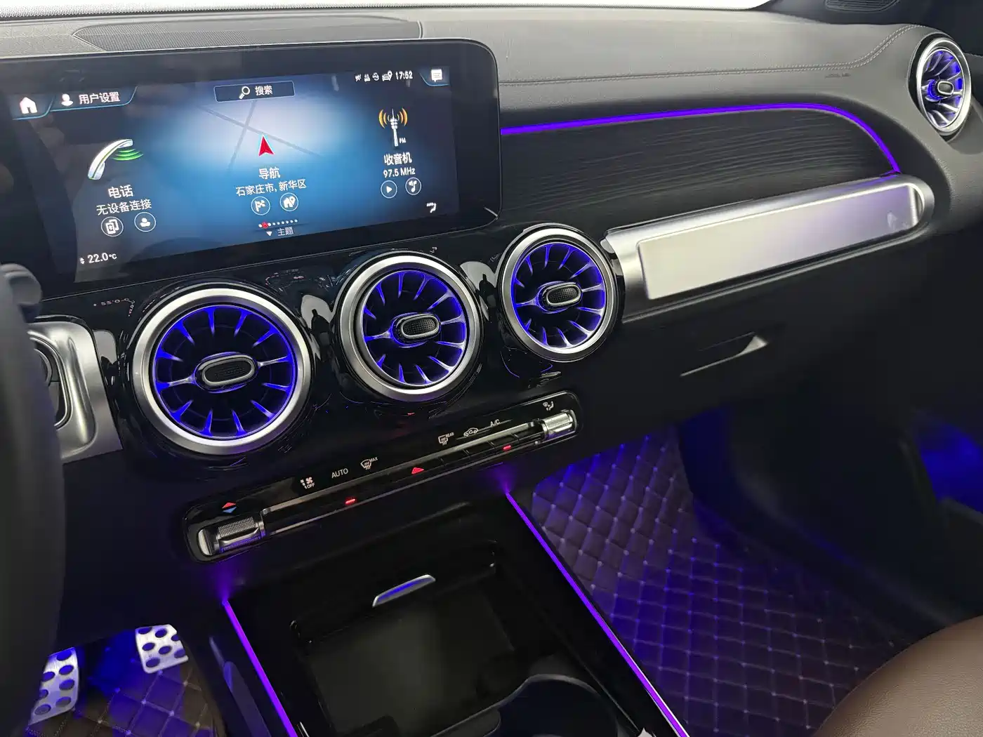 Mercedes-Benz GLB 2022 GLB 220 4MATIC фото 10