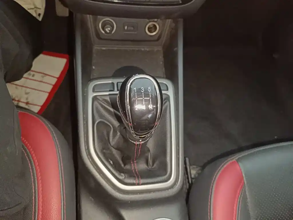 Changan Eado XT 2018 2016 1.6L Manual Stylish Cool Edition