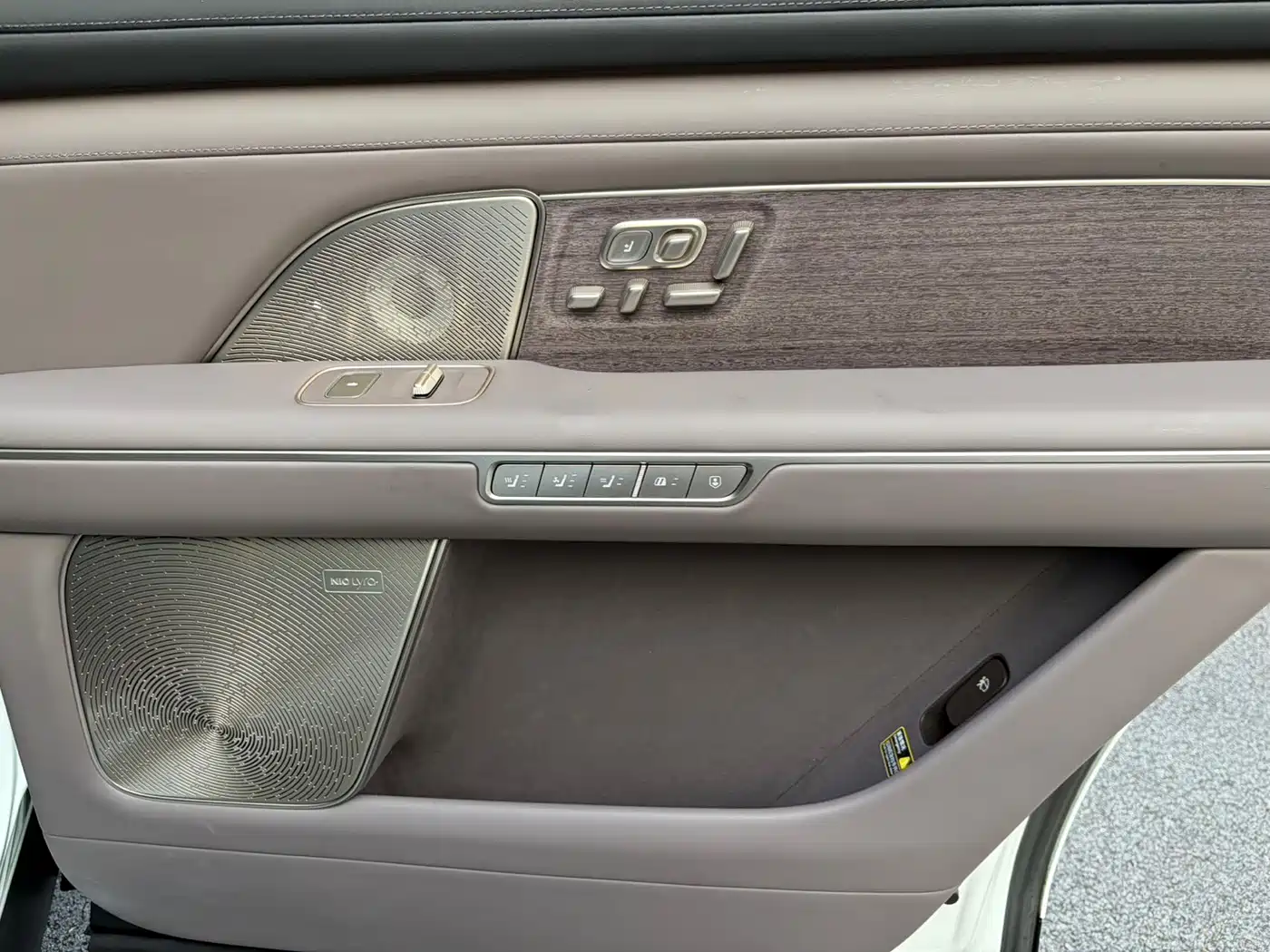 NIO ES8 2026 2025 Base Model