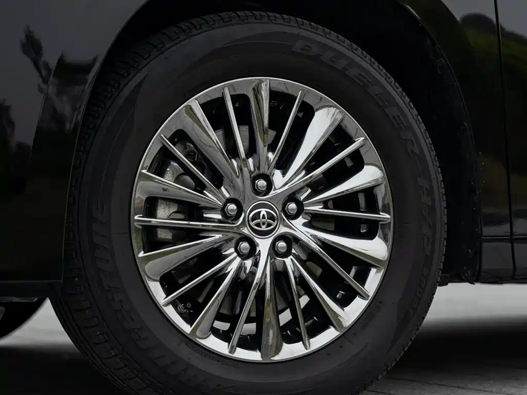 Toyota Alphard 2021 Hybrid 2.5L Luxury фото 8
