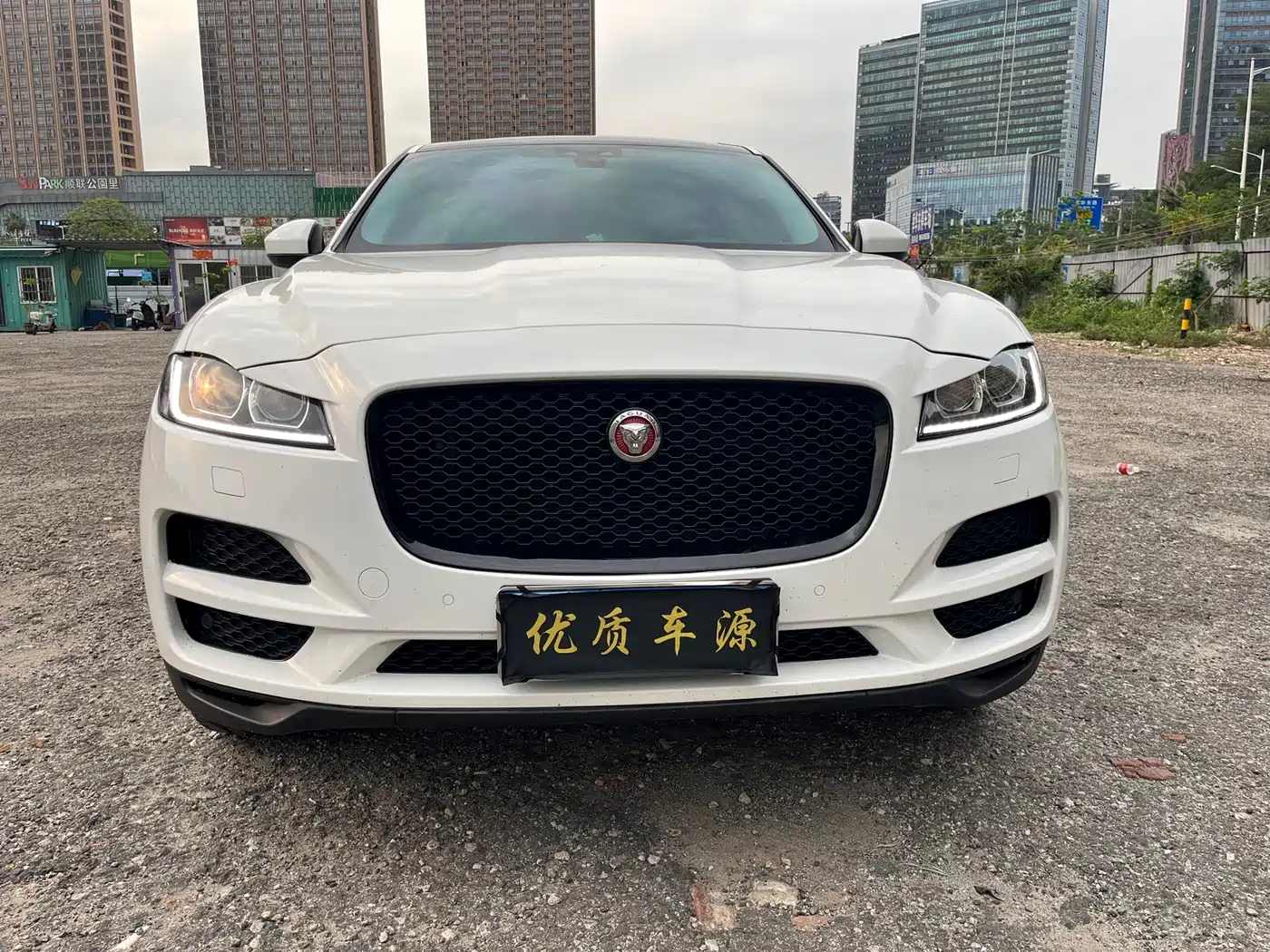 JAGUAR F PACE