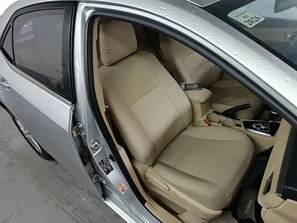 Toyota Corolla 2017 1.6L CVT GL фото 25